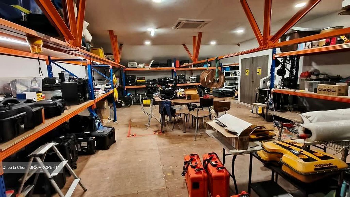 Wholesale Centre (D5), Office #569580501